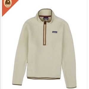 Good condition - Patagonia Women’s retro pile 1/4 zip in Pelican